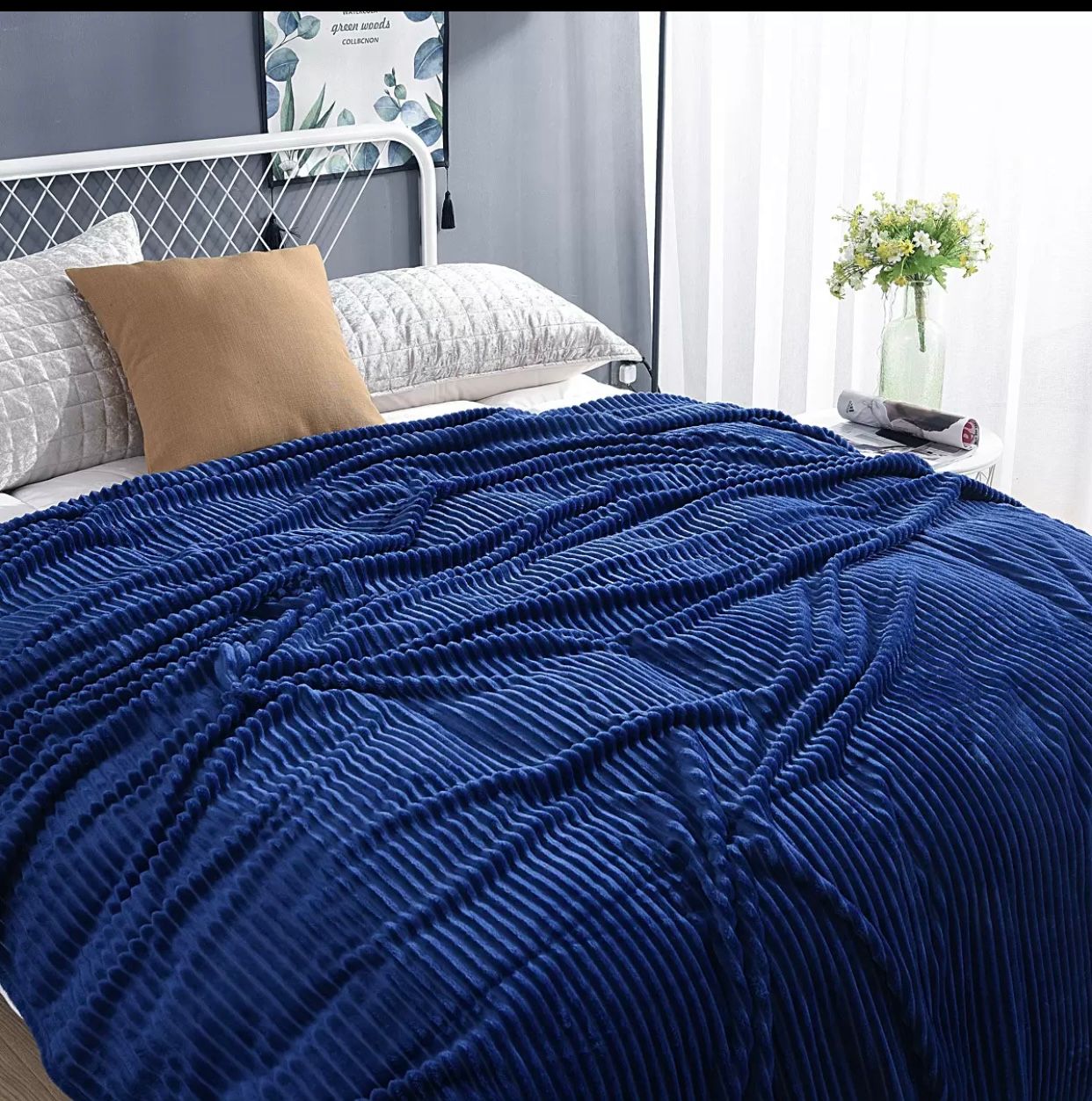 Fleece lush blanket Image