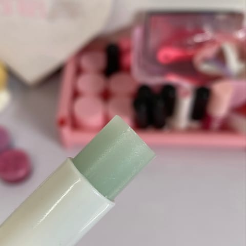 Plain Jane (lipbalm)🫧