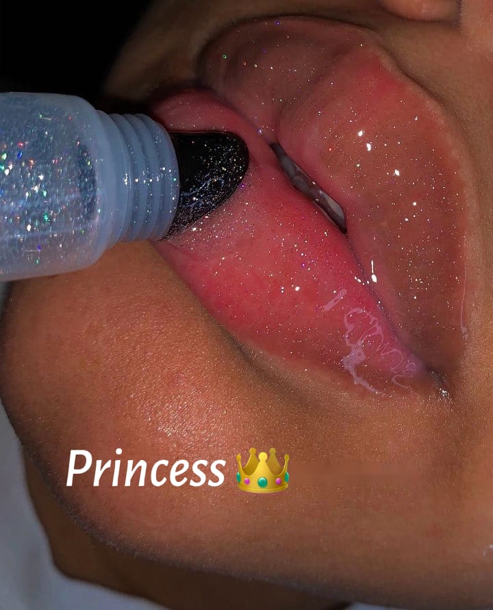 Lip Glosses image