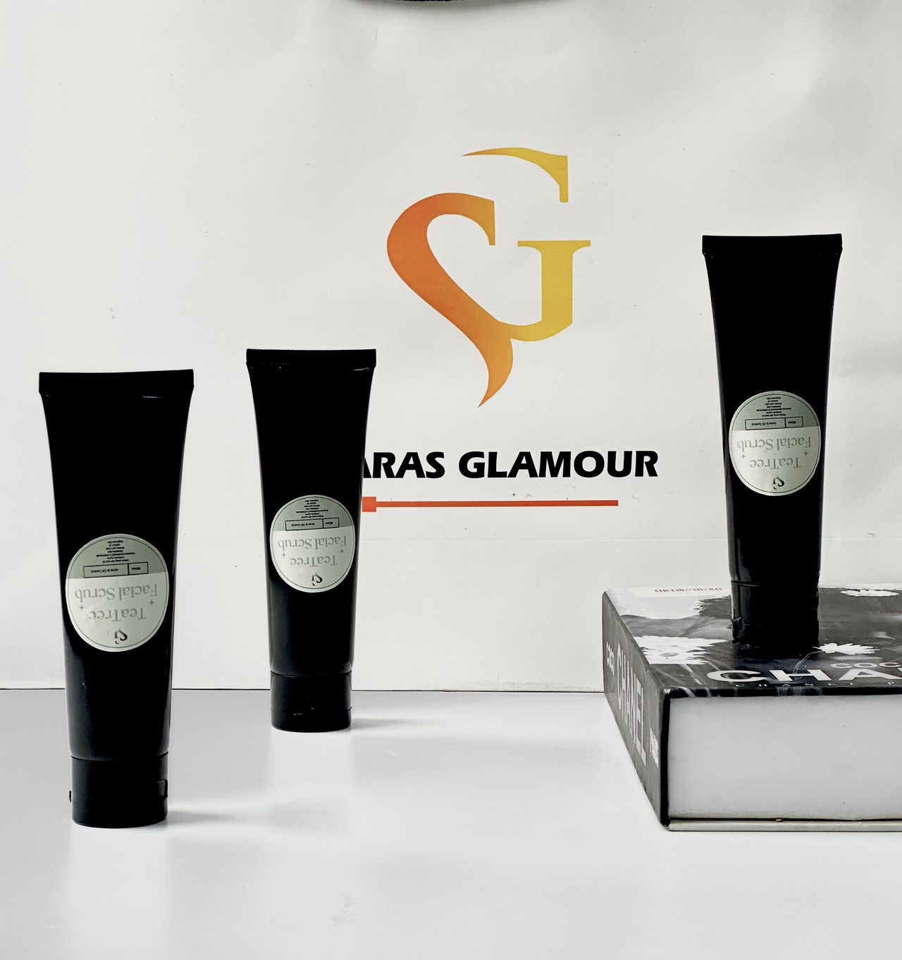 TeaTree Facial Scrub image