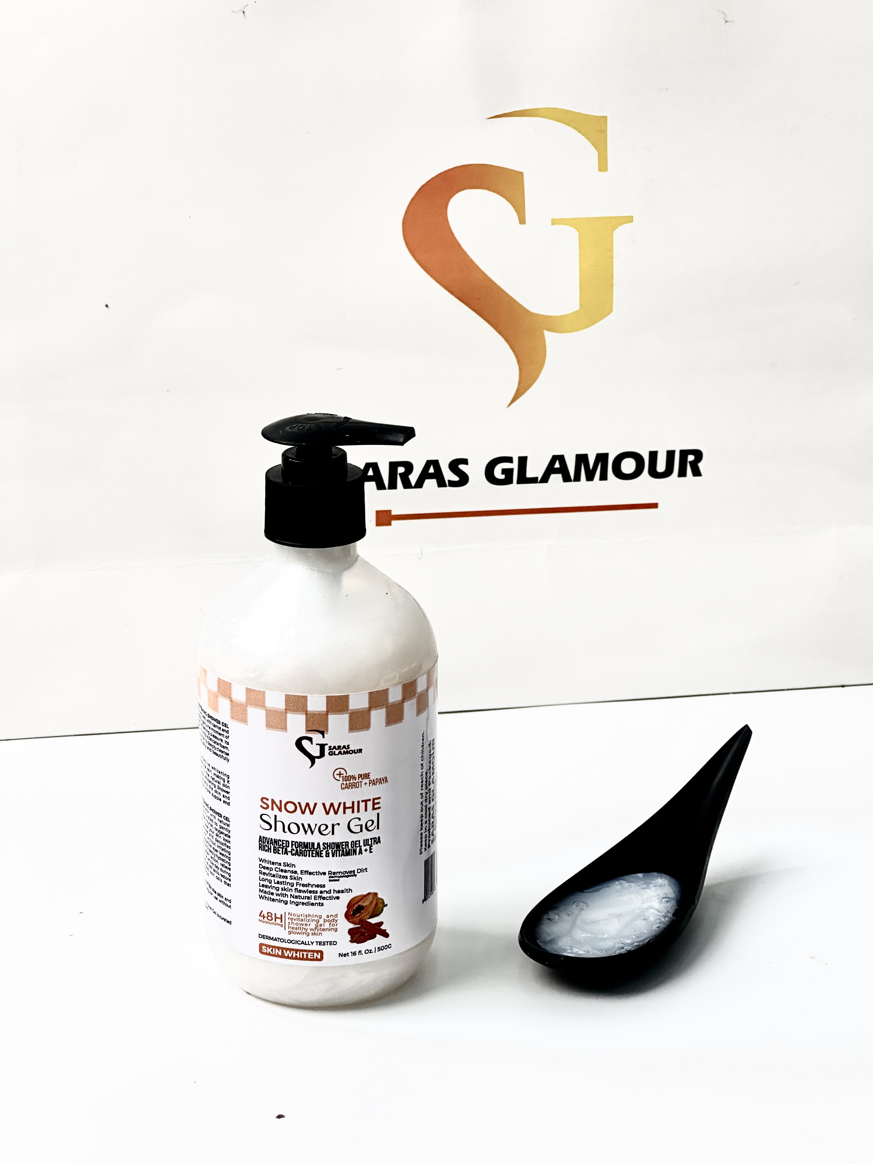 Snow Whitening Shower Gel image