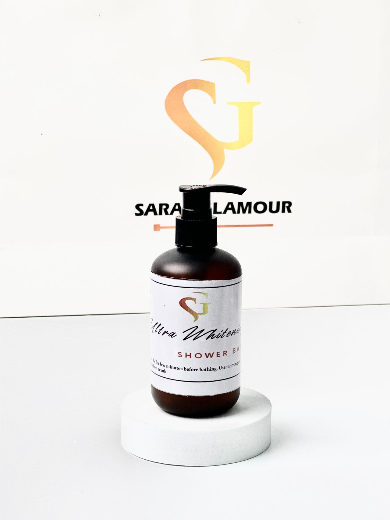 Ultra Whitening Shower Gel image