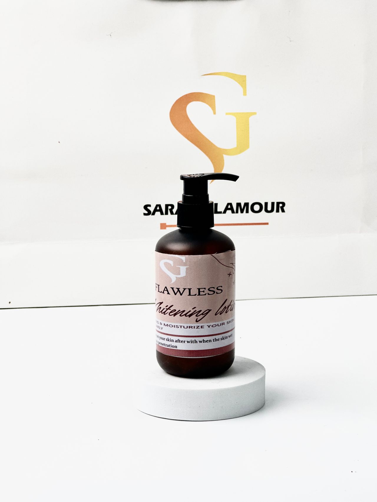 Flawless Whitening Lotion image