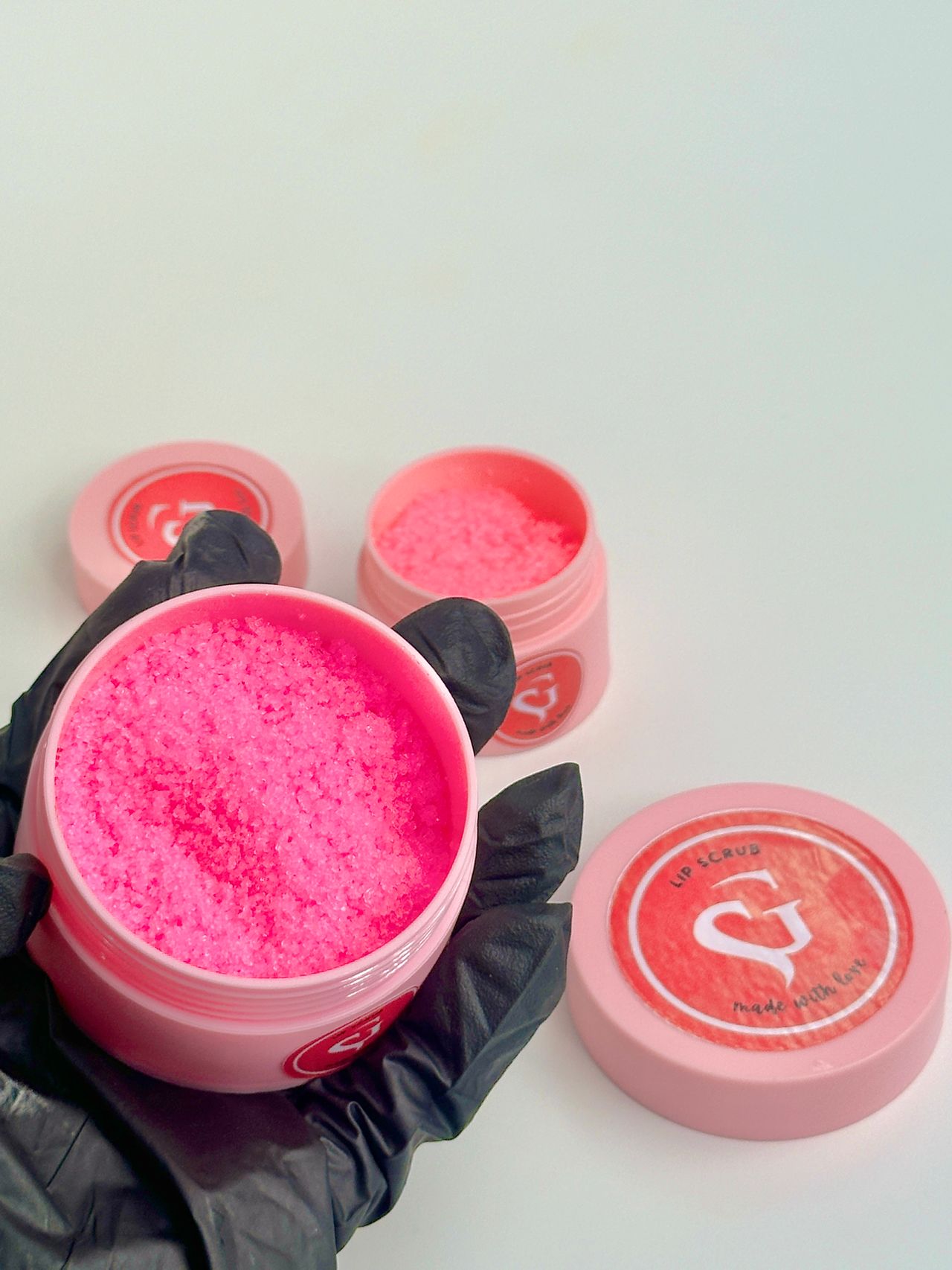 Pinklip Scrub image