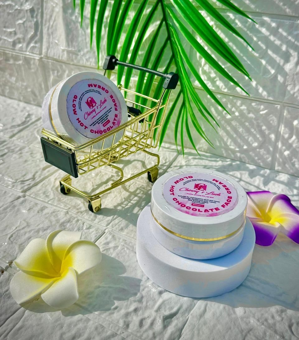 Glow Hot Chocolate Face Cream image