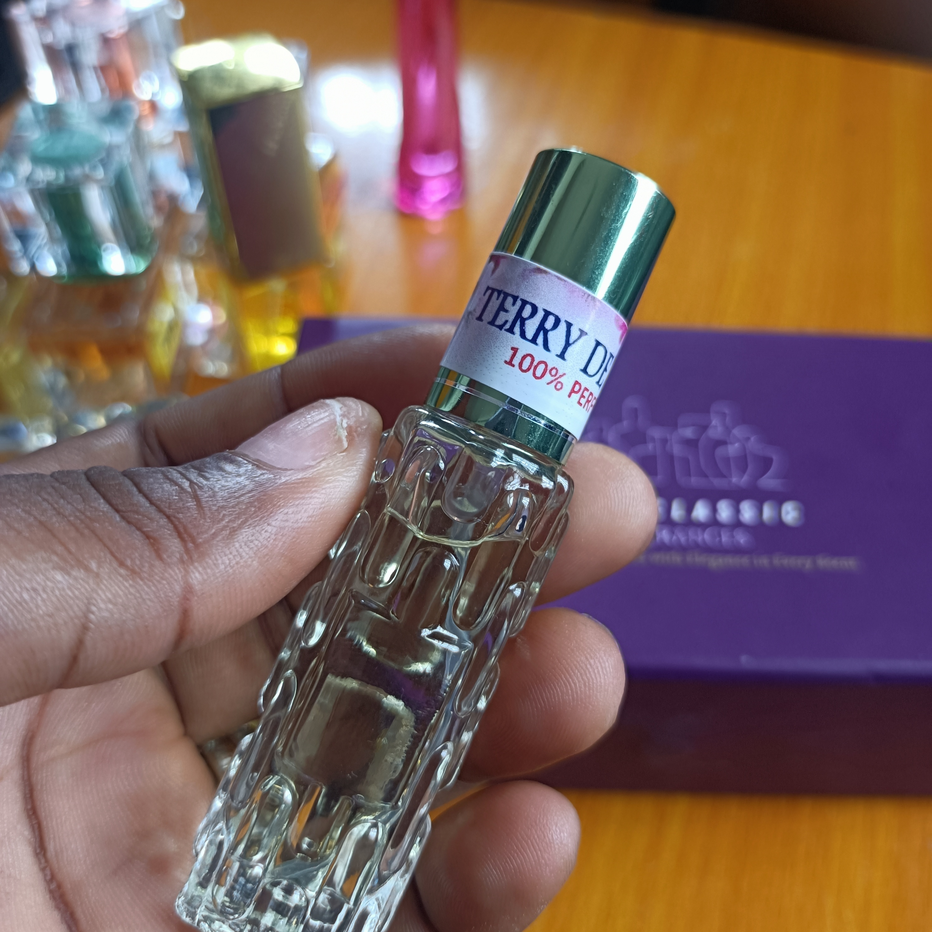 Terre D 'hermes Undiluted Perfume Oil for Men Image