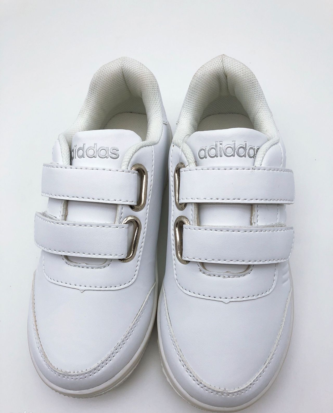 Azeus Giovanni Sports Sneakers Image