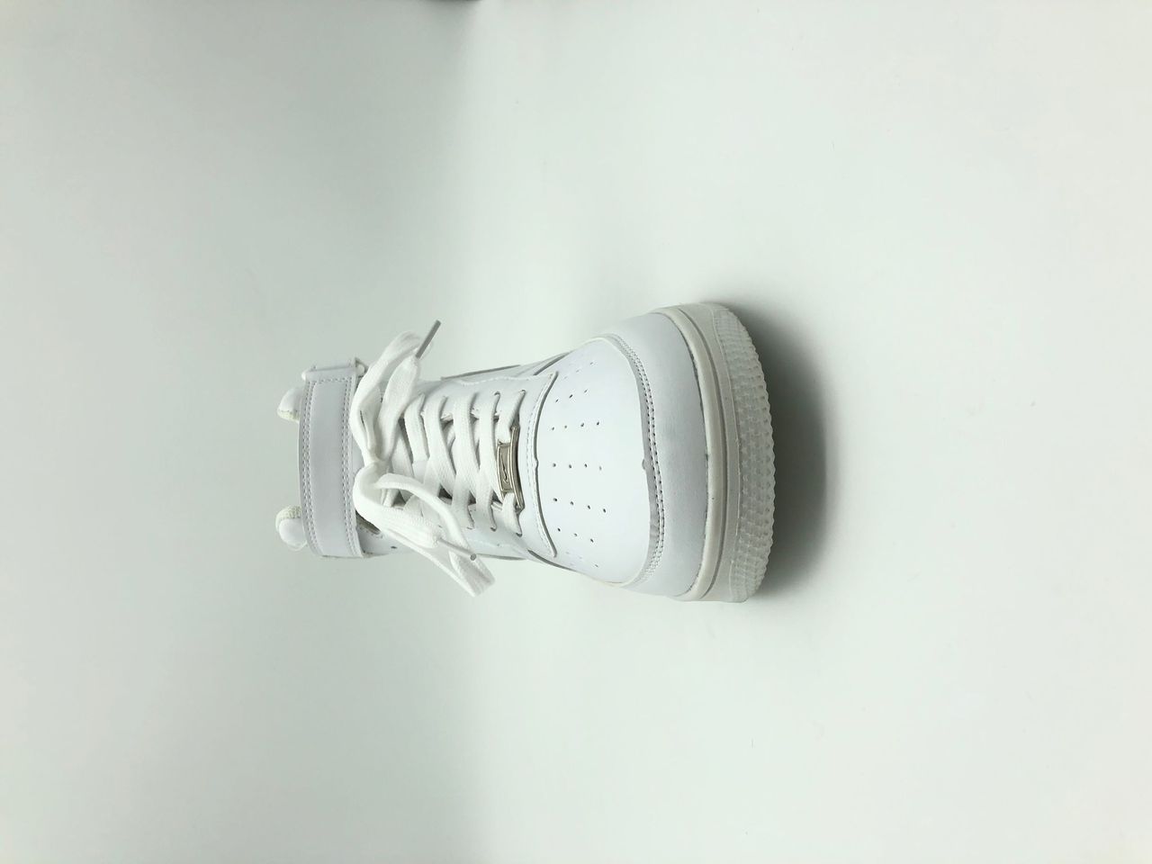 Azeus Decus Fashion Sneakers Image