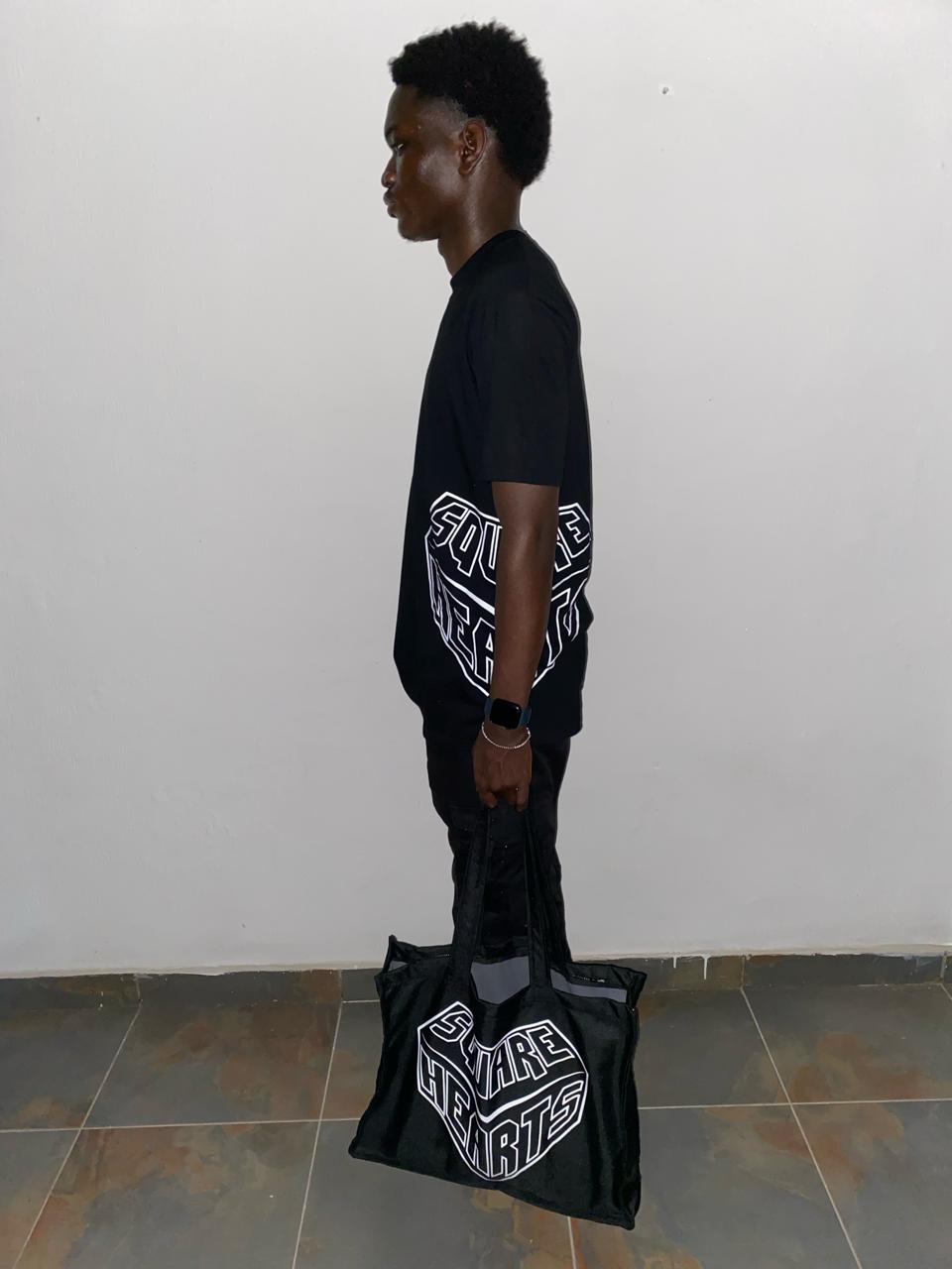 ESSENTIAL "TASCHE" image