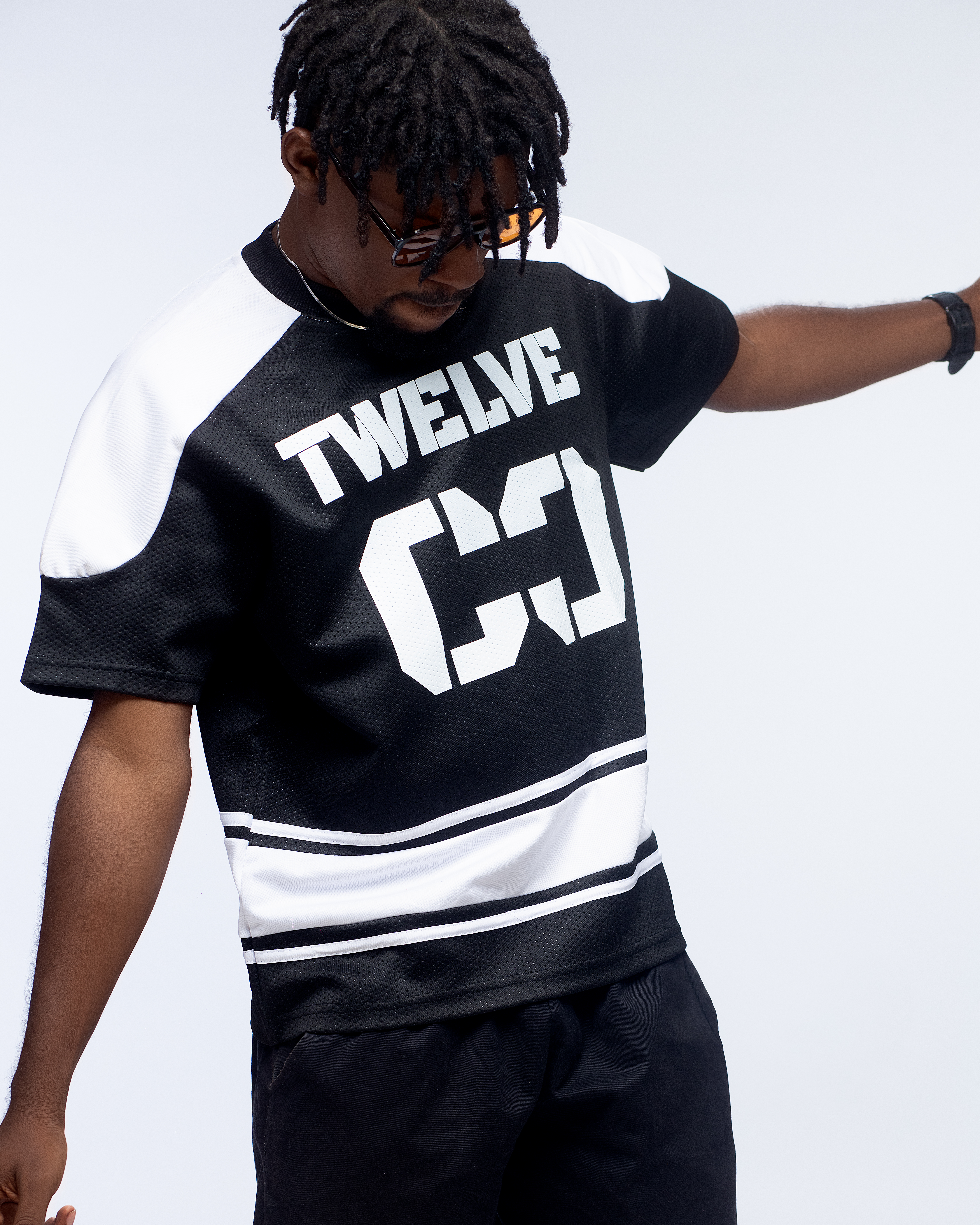 TWELVE ESSENTIAL TEE image