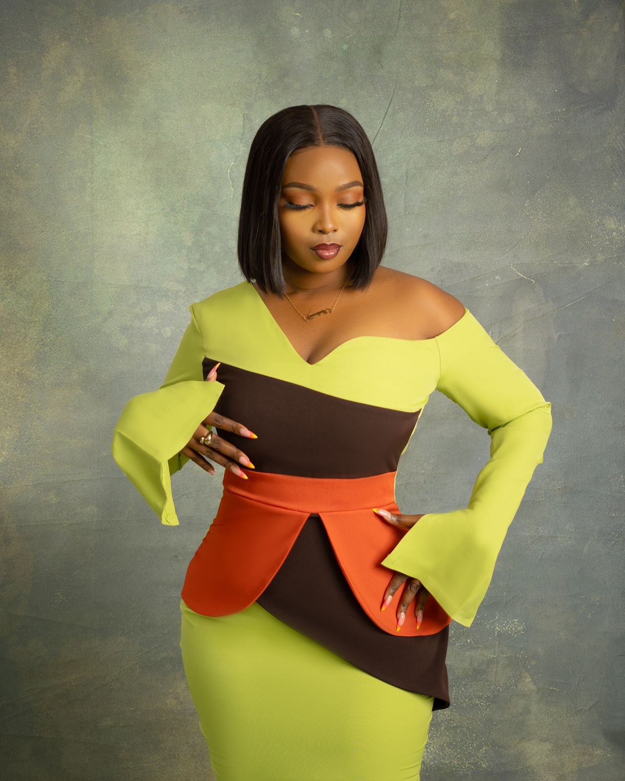 Aurora’s charm dress image