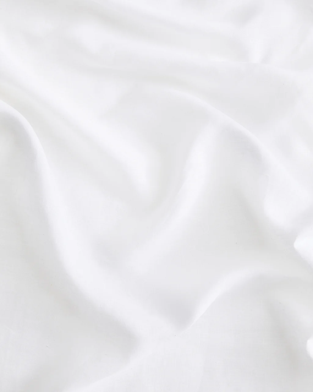Roxanne X White — 6 piece Crisp Egyptian Cotton Duvet Cover Set image