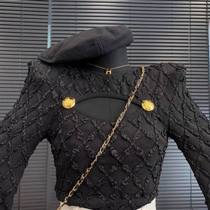 High class ruched top image