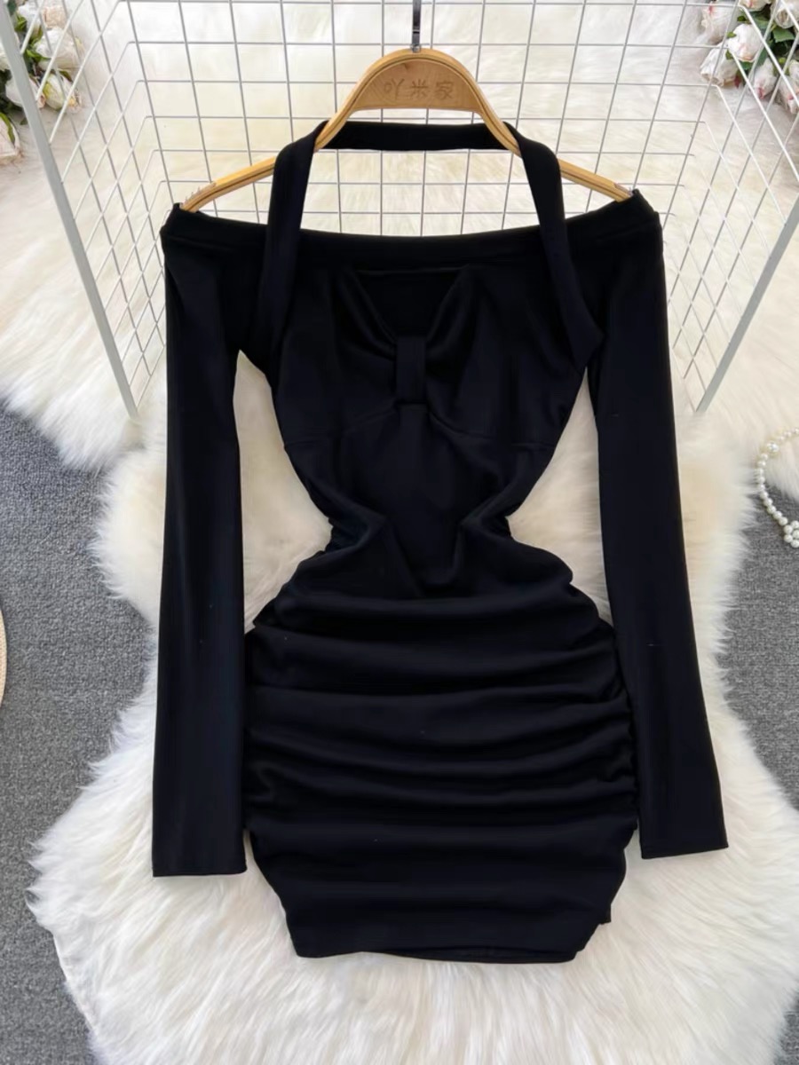 The queen has arrived dress CBC308