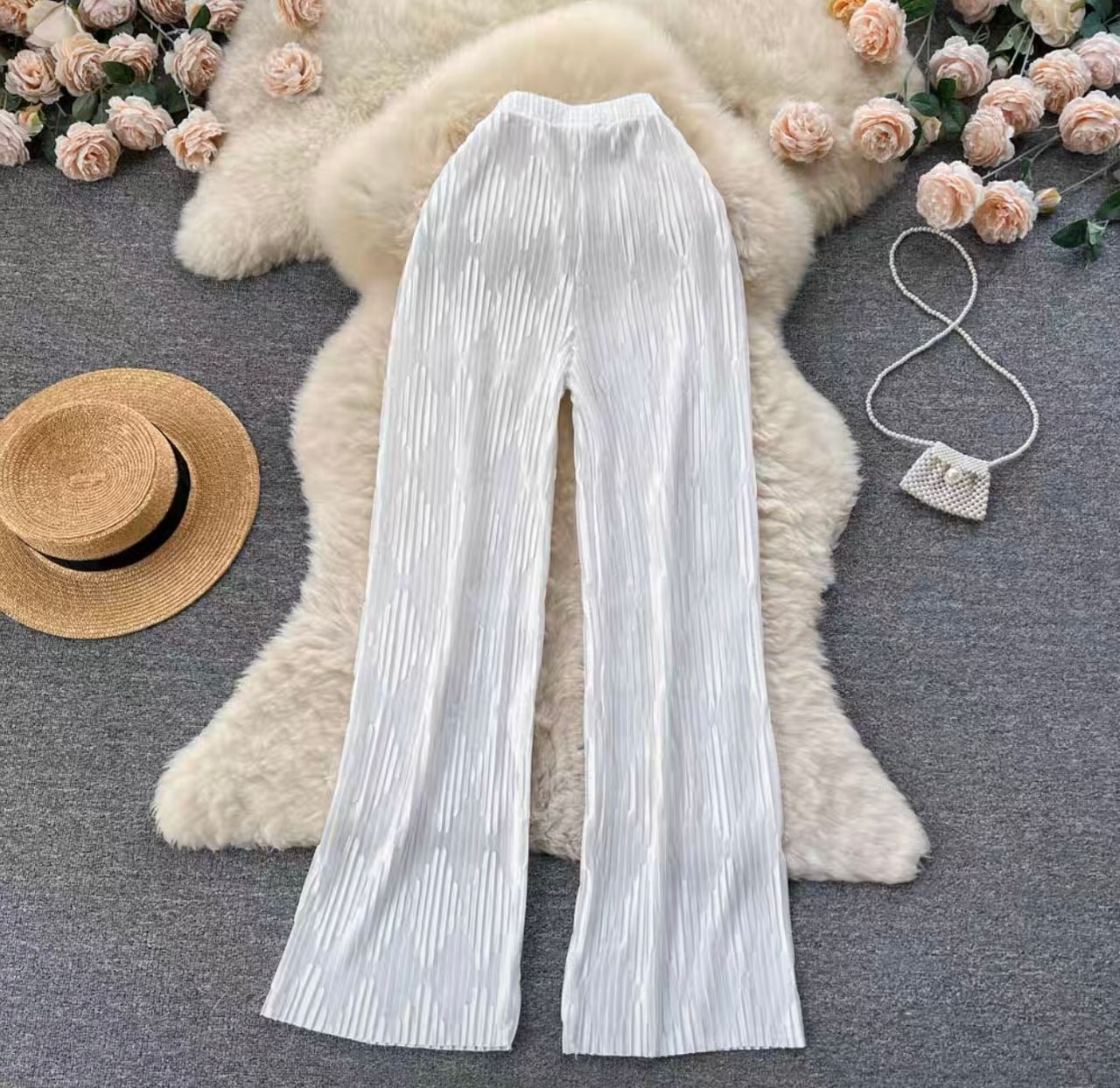 La representing trousers CP17 image