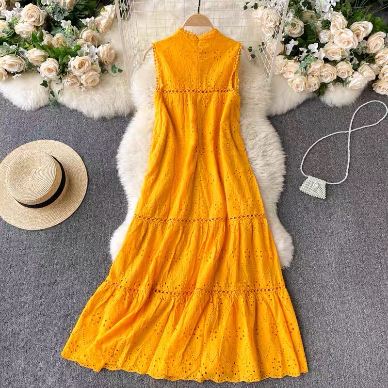 Flare for the dramatic lace dress CD135