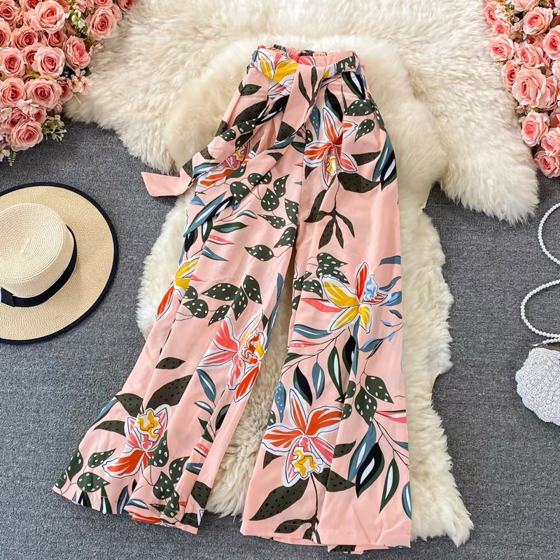 Barely in love floral pants CP3 image