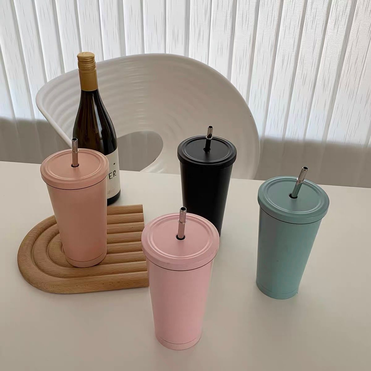 Summer must have sip bottle CU104 image