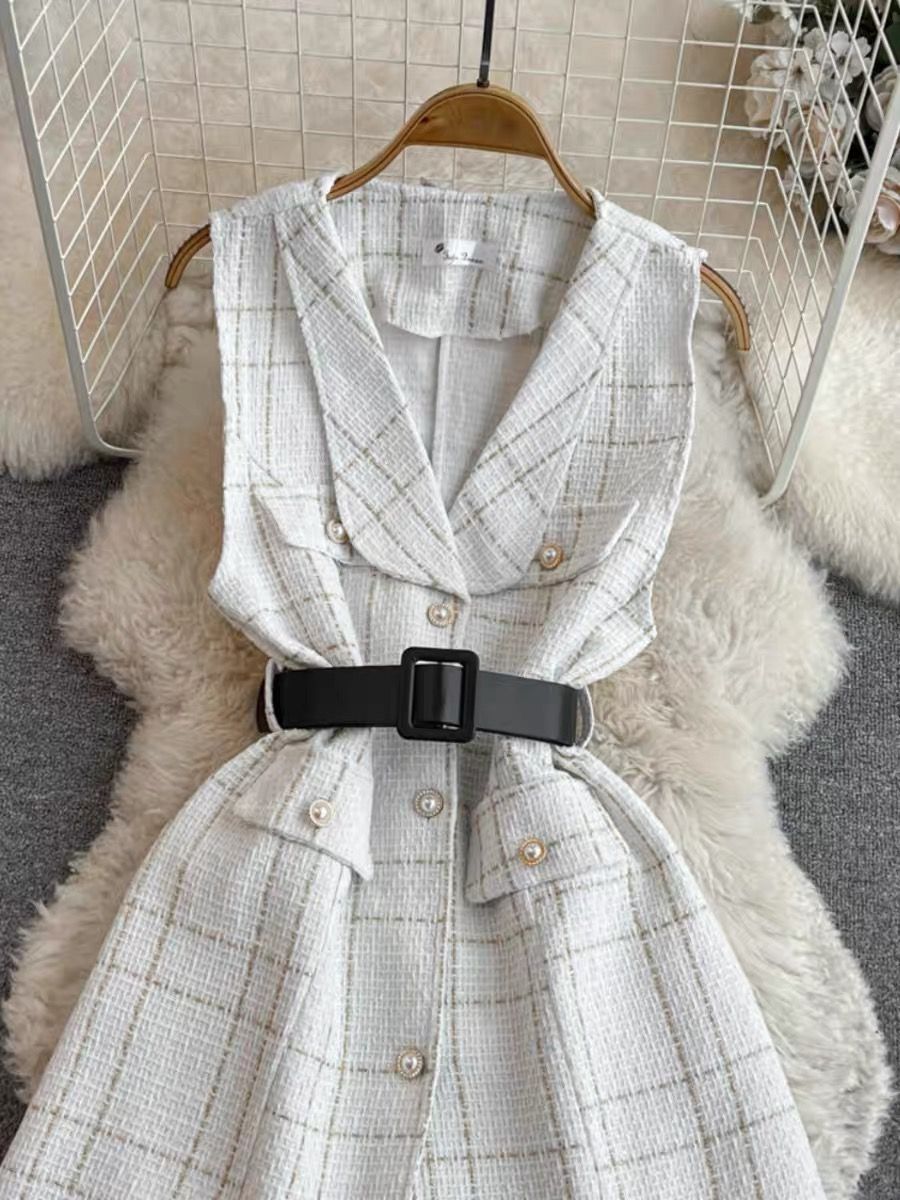 Padded landing coat & belt COA121 image