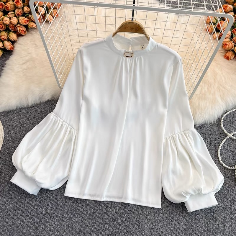 Signing contracts blouse BE124 image