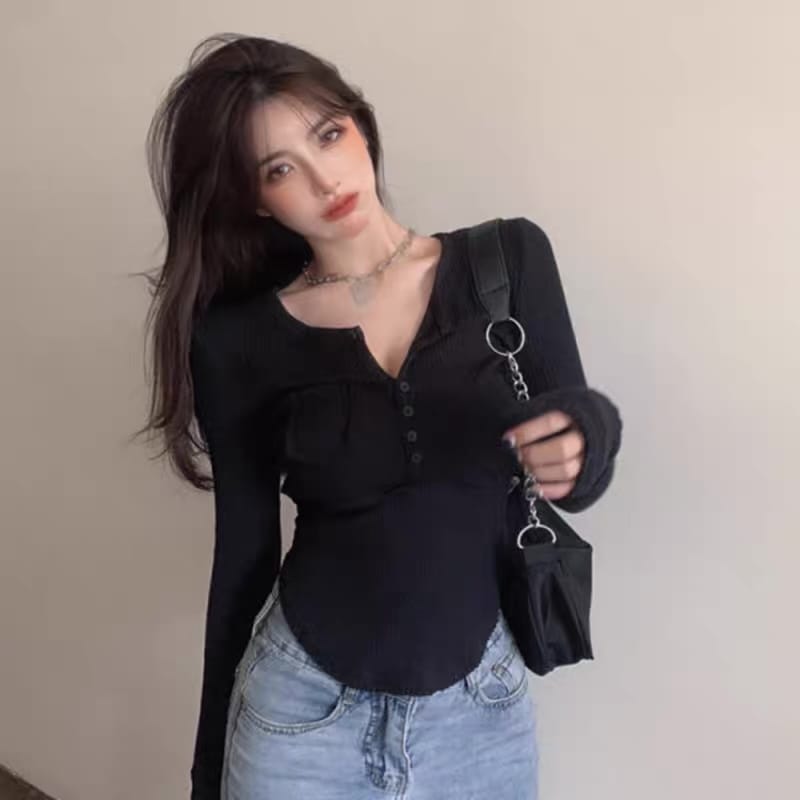 Milan’s fav knit top TZZ323 image