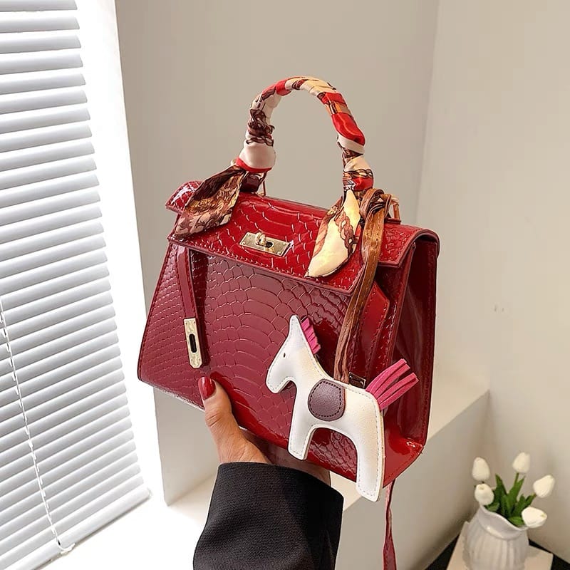 I got it from my mama crocs bag BG107 image