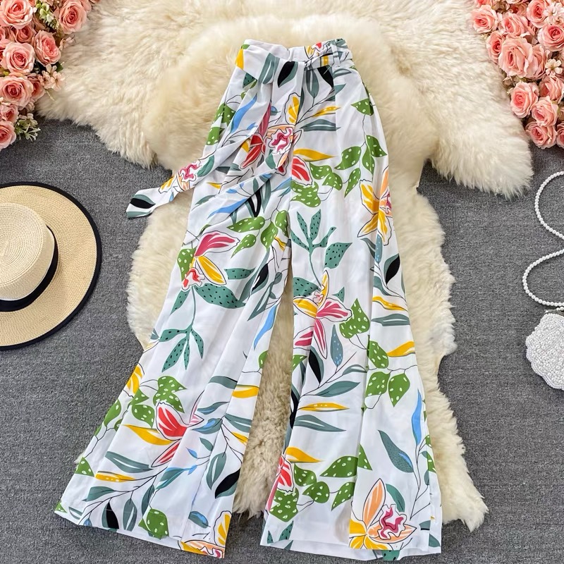 Barely in love floral pants CP3 image
