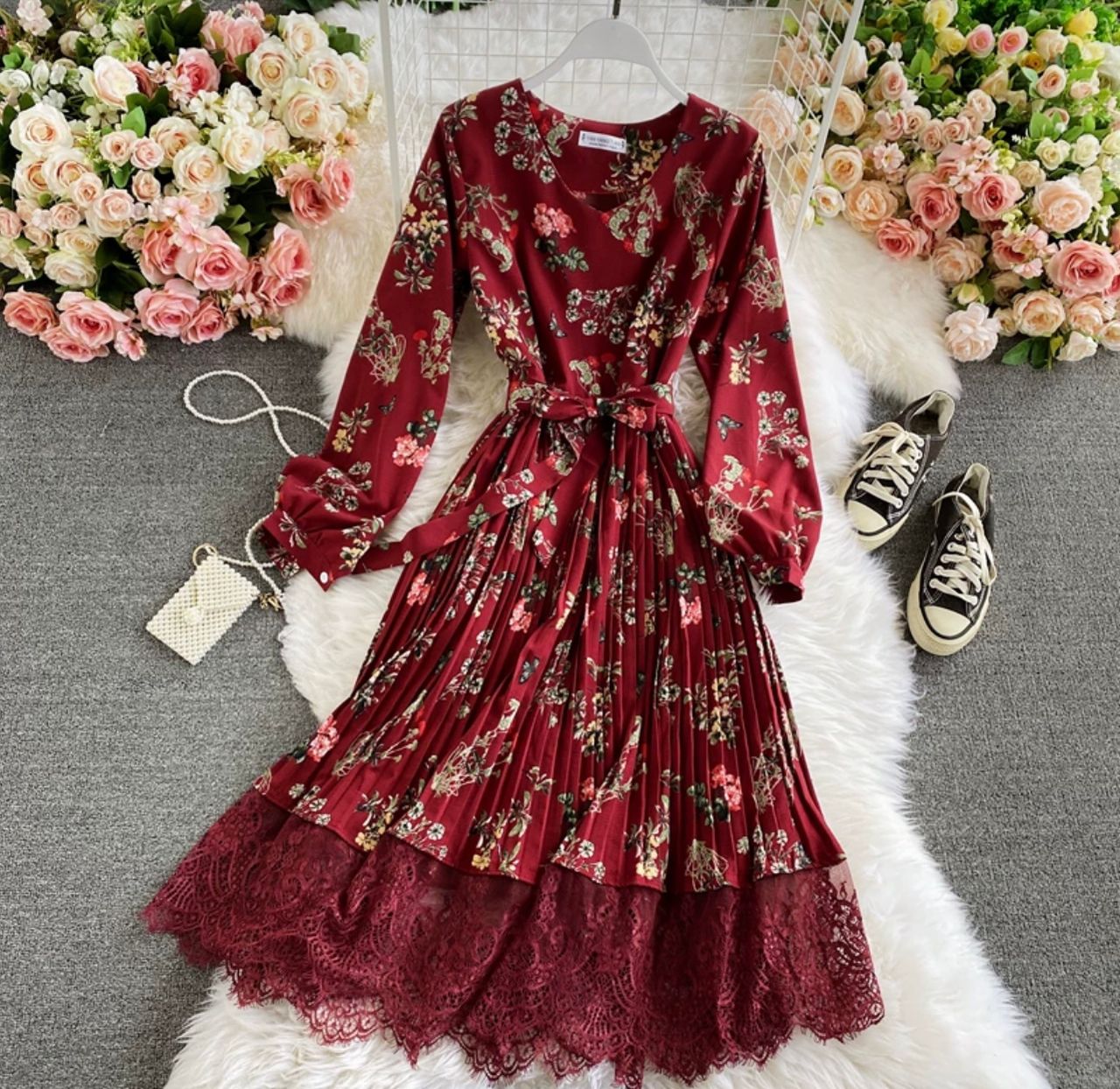 Ex marks the spot lace dress CD174 image