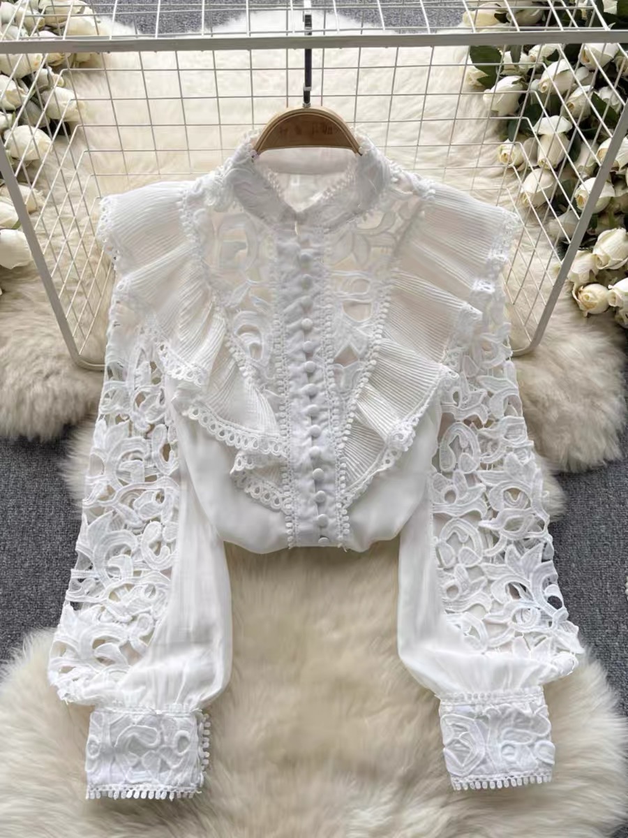 Unravel me lace blouse BE305