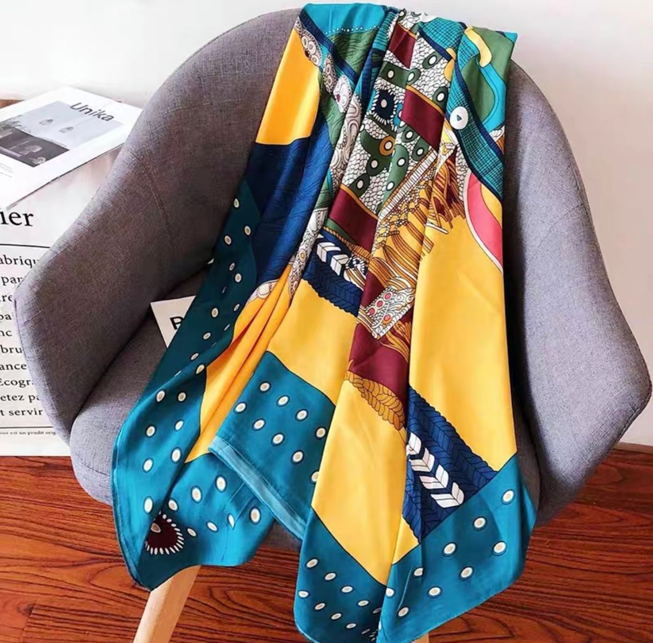 Hermes style print scarf HW117 image