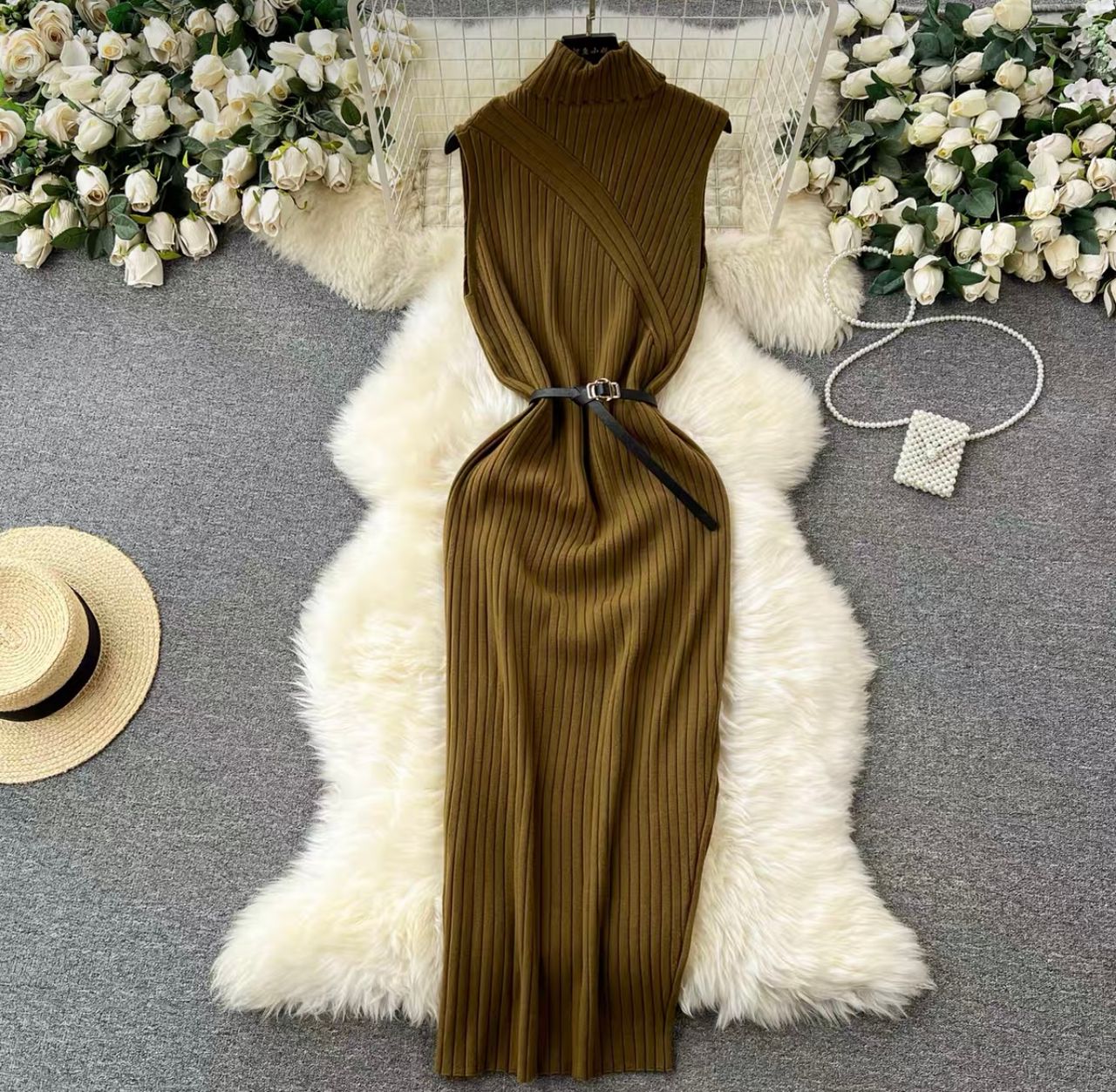 No sleeves knitted gown & belt KBC111 image