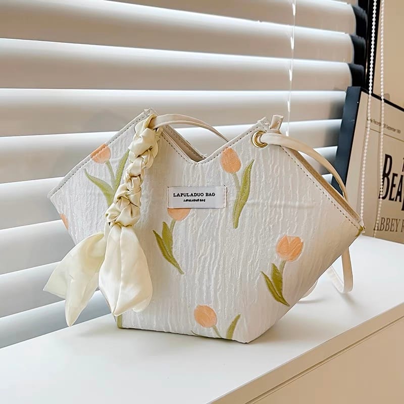 Weekend slay bag image