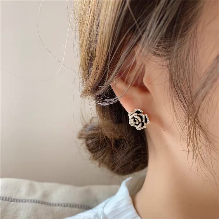 Creating moments roses earrings JW154 image