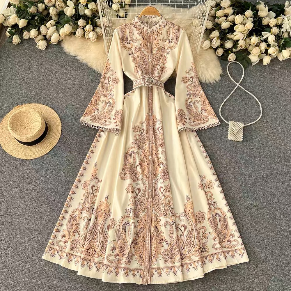 Show of vintage dress ED47