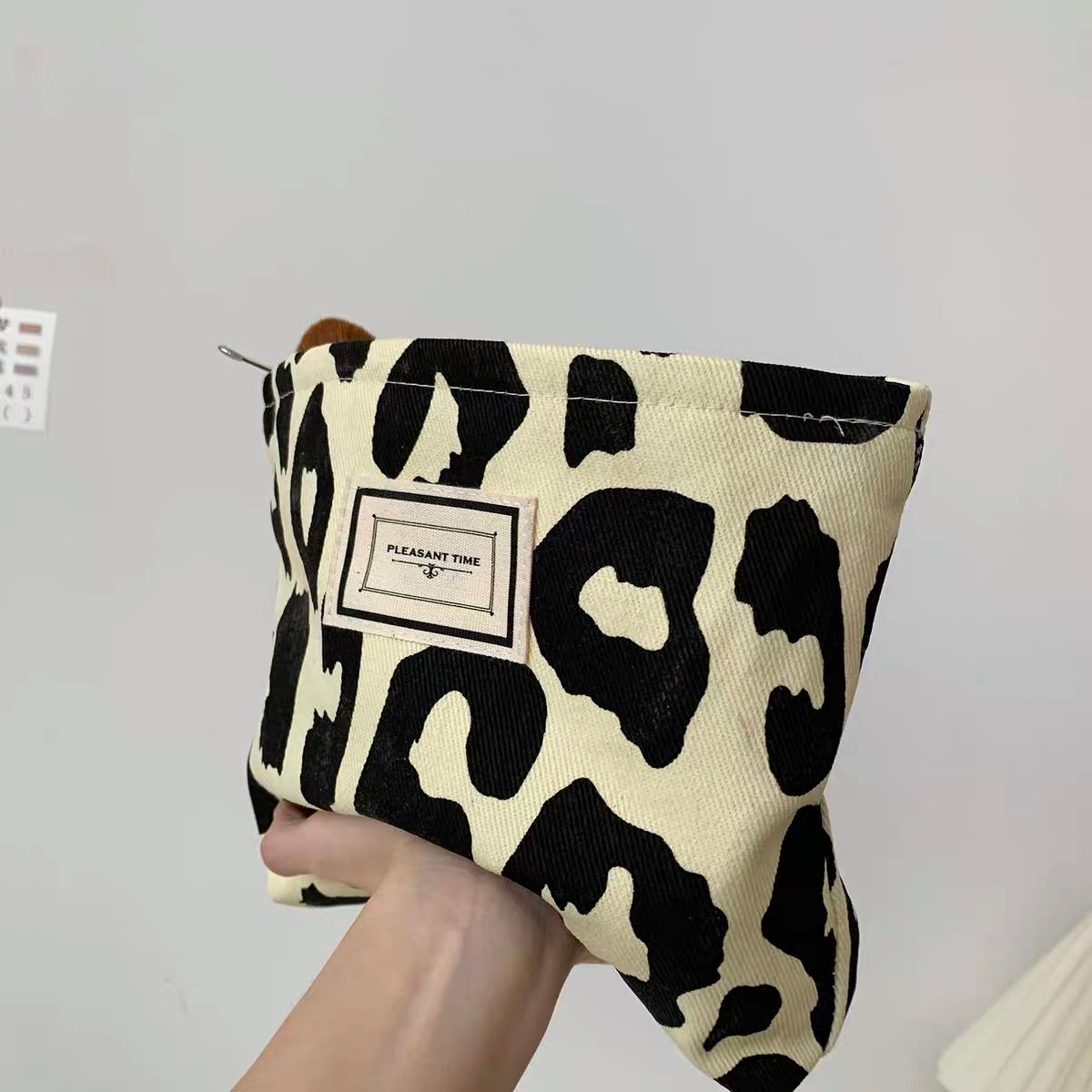 Cosmetics brush bag MK112 image