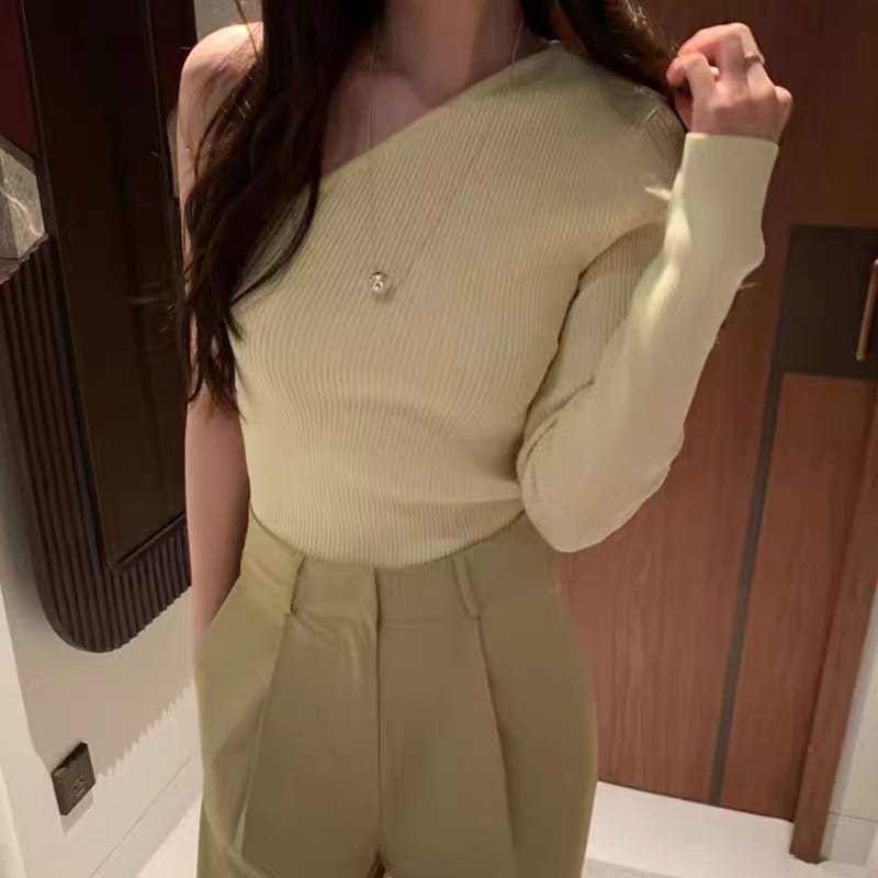 Take a sneak peek top TZZ2340 image