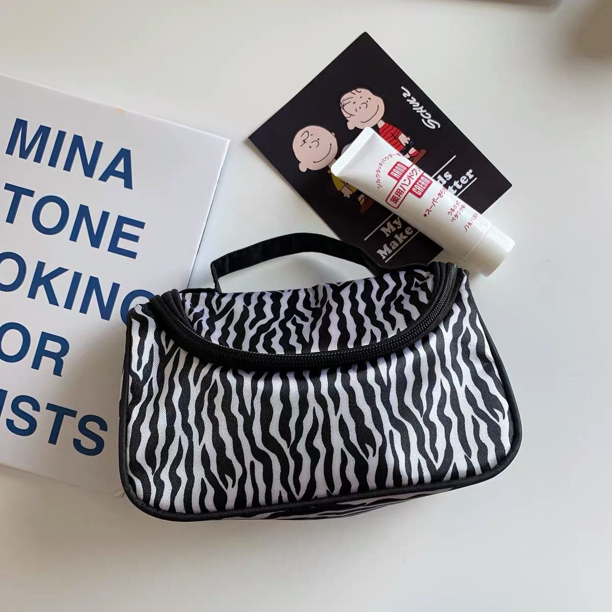 Cosmetics bag MK110 image