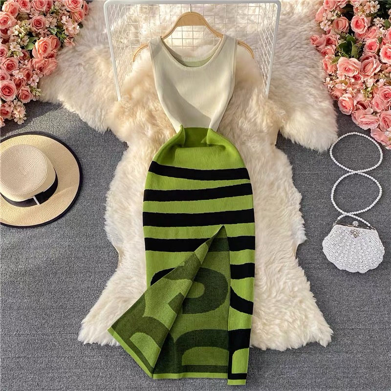 Sparkle and snatched knitted dress KD102