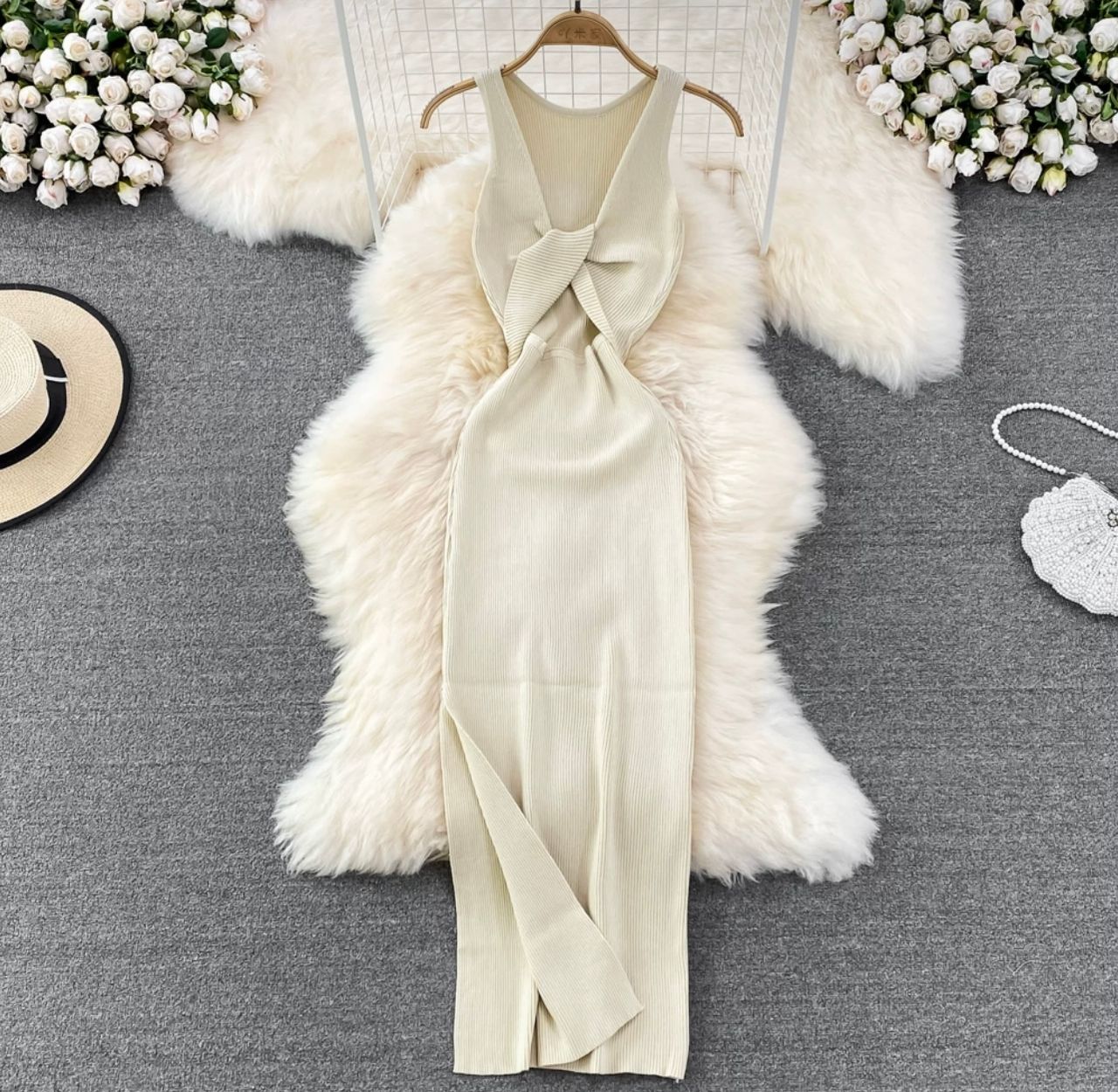 Heart eyes caged knit gown CBC58 image