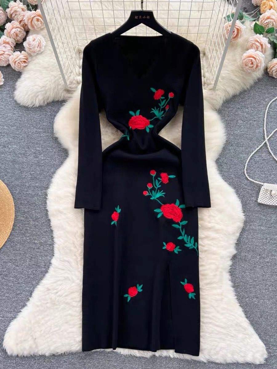 Love hurts roses sweater gown KBC70 image