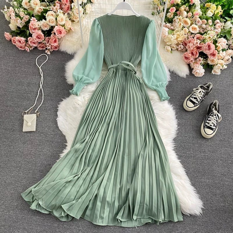 Flying high with you pleated dress FD98 image