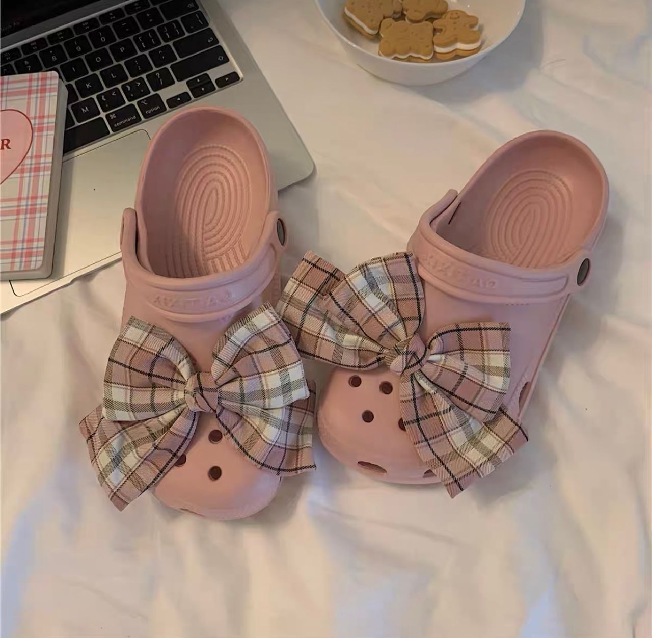 BFF party crocs SNZZ321 image