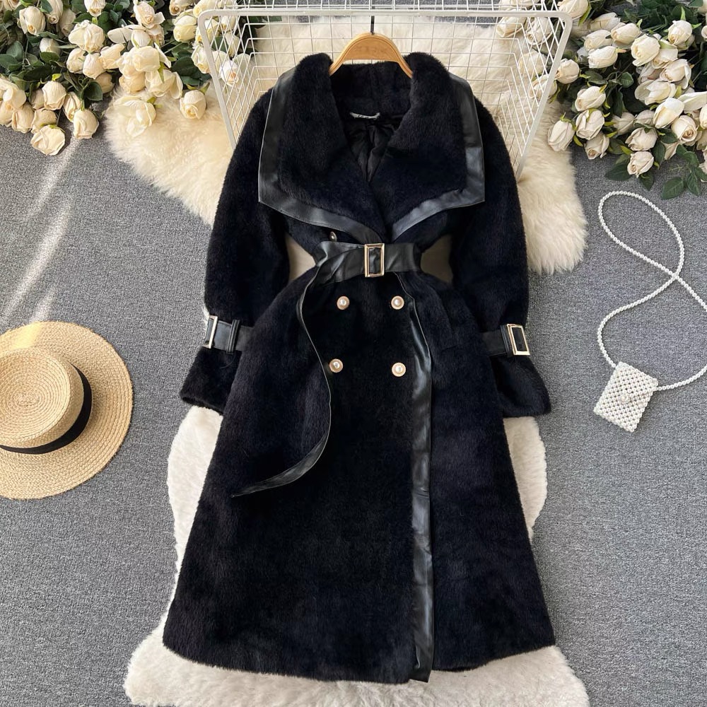 Expensive fur coat COA104