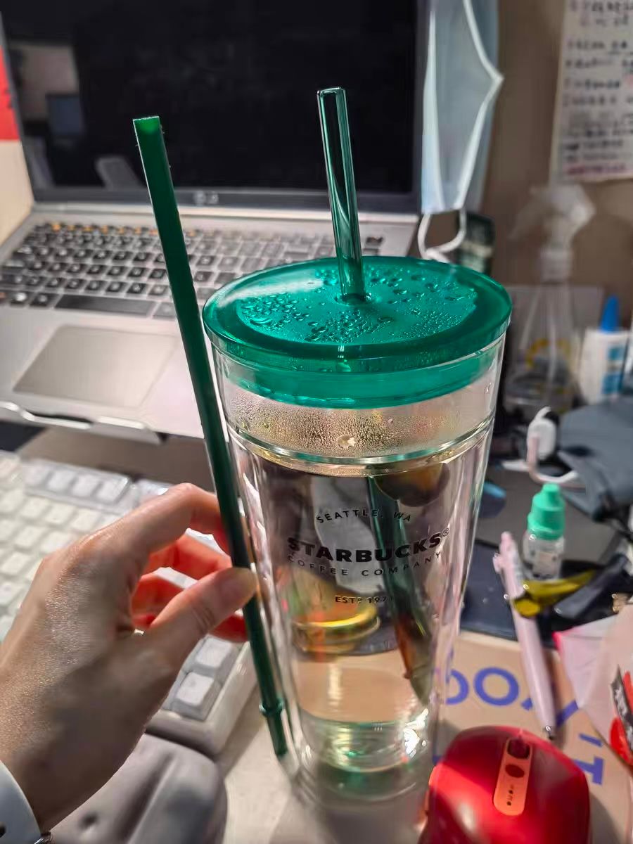 Luxury star bucks cup & straw 550ml CU108 image