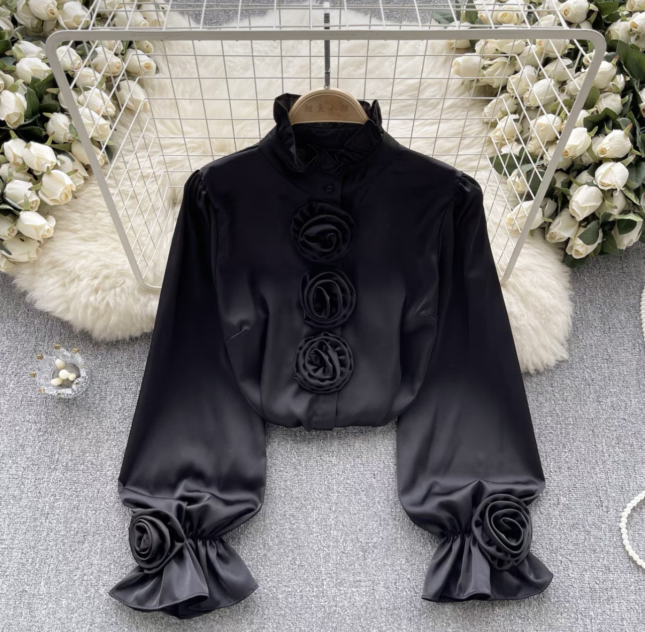 She’s a royal blouse BE258 image