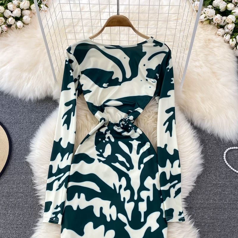 Wine by the fireplace gown CBC59 image