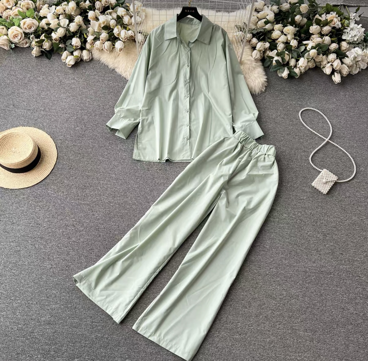 Plain Jane in paris set TPZZ2273 image