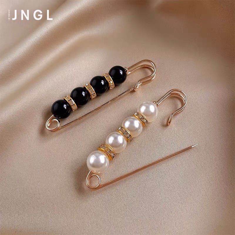 My safety pearls pin JW136 image