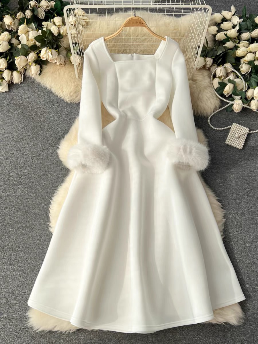Rich taste fur sleeves dress EVD146 image