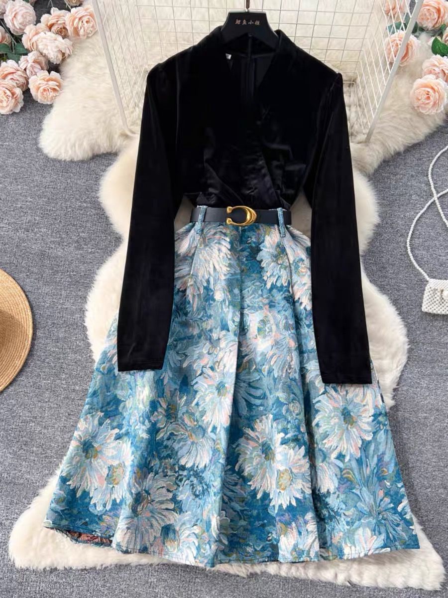 Crushing hearts floral velvet dress FD340 image